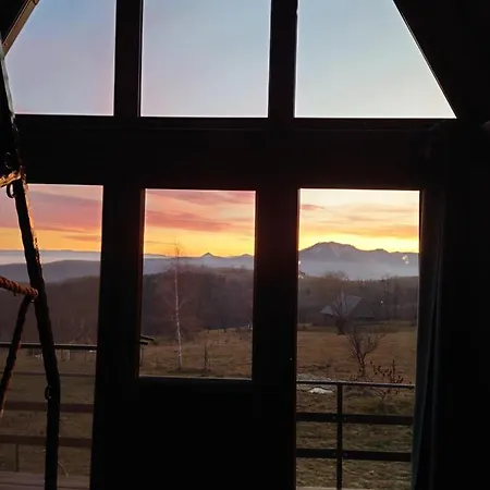 Razele Trascaului Holiday home *
